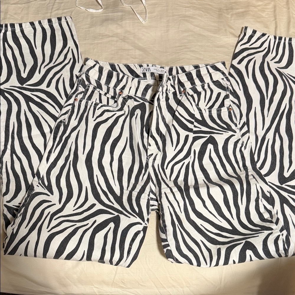Zara Black and White Zebra Patterned Shorts